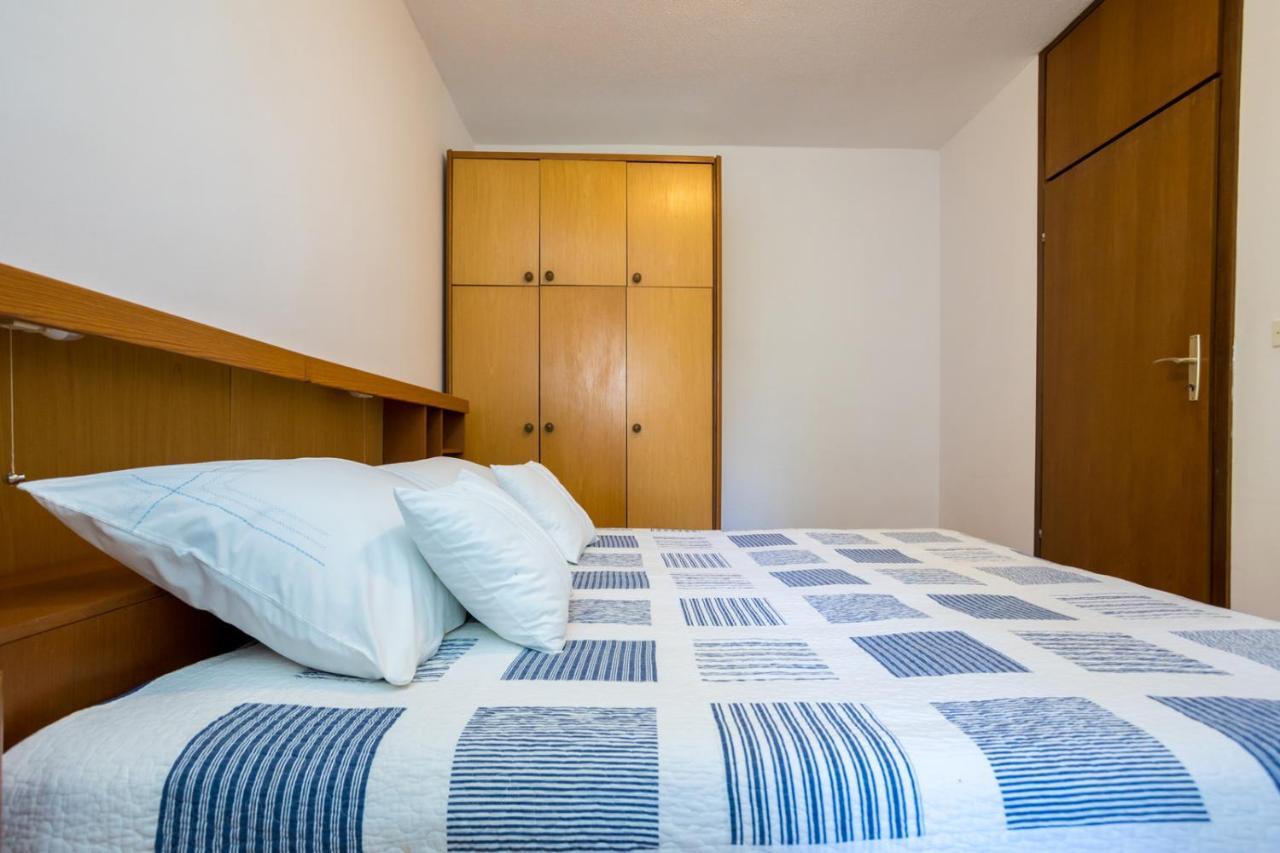 Apartment Jakovac By El-Pi Tours Njivice Exterior foto
